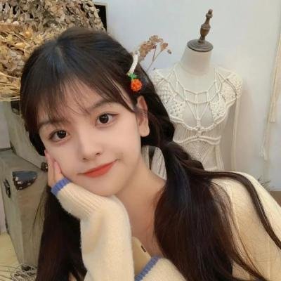 27套礼服 封面